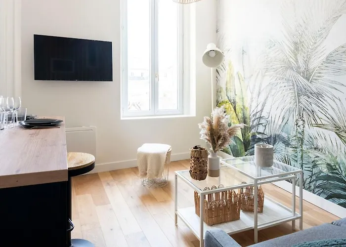 Petit Pour 2 A 3 Personnes * カーン