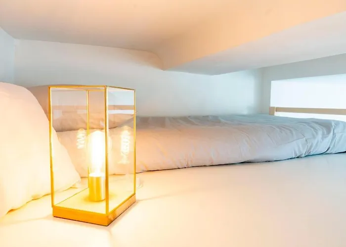 Petit Pour 2 A 3 Personnes アパート カーン